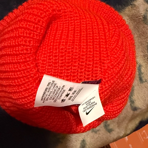 Nike ACG  Red Knit Beanie - Picture 3 of 3